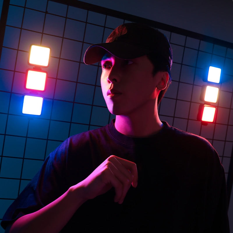 Rechargeable mini RGB LED light for photography and videography. Compact, versatile, with adjustable colours and brightness for creative lighting effects. Perfect for content creators.