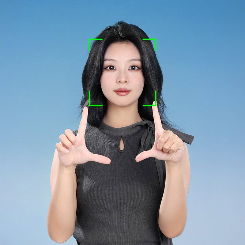 Tracking selfie stick with tripod for hands-free video recording and vlogging. Compatible with smartphones, featuring smooth tracking and adjustable angles for perfect shots.