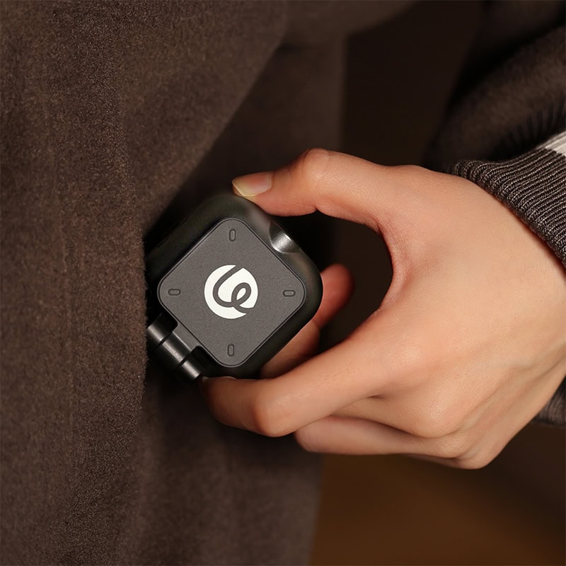 in07-gallery-21-1 Ulanzi IN07 back view power button LED indicator