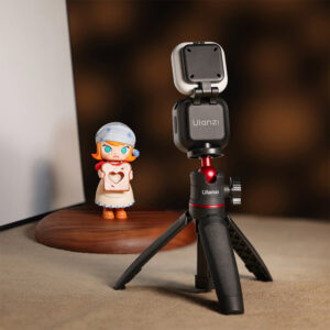 Ulanzi IN07 fill light in hand compact 50g lightweight