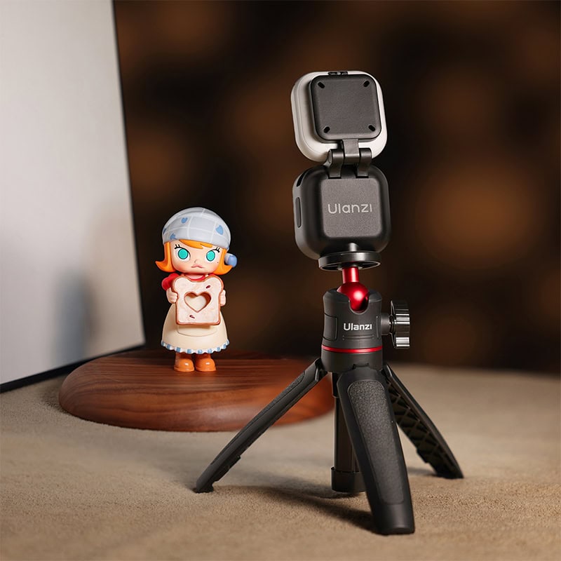 in07-gallery-27-1 Ulanzi IN07 fill light in hand compact 50g lightweight